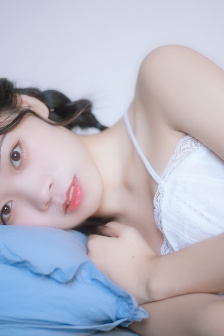 有钱男与贫穷女演员表